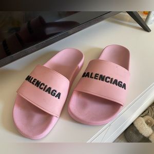 Balenciaga pool slide